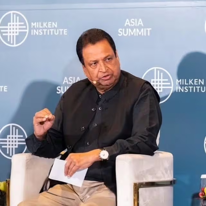 Theo Forbes, tài sản của Binod Chaudhary hiện là 2 tỷ USD. Mặc dù con số này khá khiêm tốn so với Elon Musk (471,1 tỷ USD) hay Mukesh Ambani (104,5 tỷ USD) nhưng đây vẫn là một thành tựu đáng kể đối với một quốc gia nhỏ bé như Nepal. (Ảnh: Instagram)