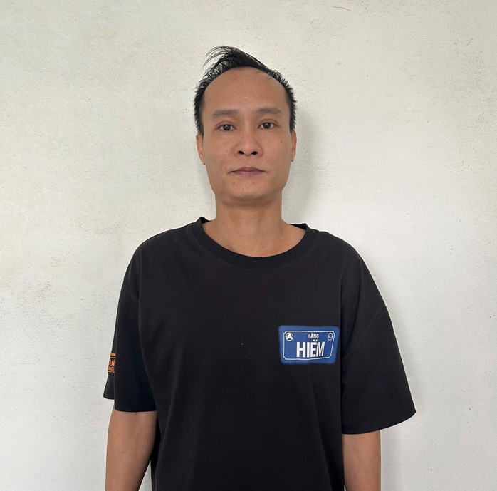 Nguyễn Đức Tiến đầu thú sau thời gian lẩn trốn vì lừa đảo xuyên quốc gia - Ảnh 1.