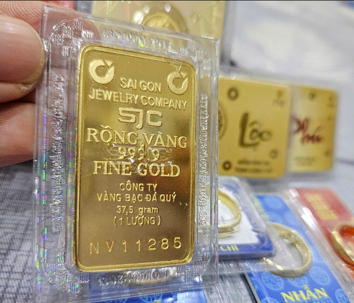Giá vàng miếng SJC và vàng nhẫn tăng mạnh ngày 23 - 1 , đạt mức cao mới - Ảnh 2.