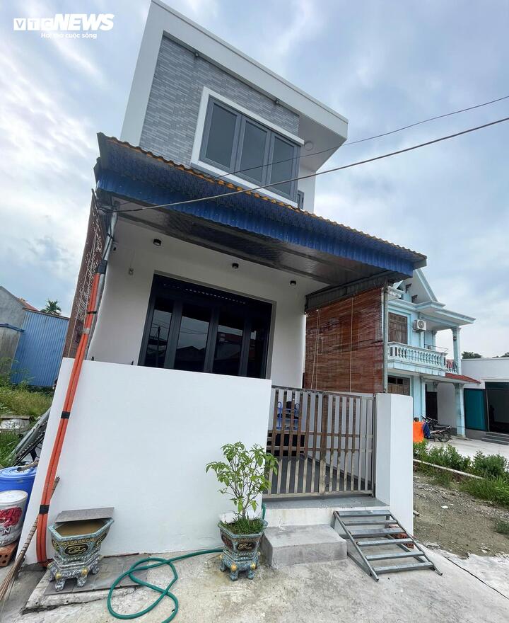 Ngày 11/8, Hội đồng xét xử TAND khu vực 1 - TP Hải Phòng tuyên buộc phá dỡ công trình để trả lại mặt bằng cho vợ chồng bà Loan, tuy nhiên hiện nay căn nhà vẫn đang tồn tại.