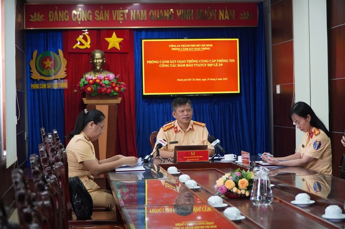 CSGT TP HCM điều tiết giao thông dịp lễ 2-9 để giảm ùn tắc - Ảnh 1.