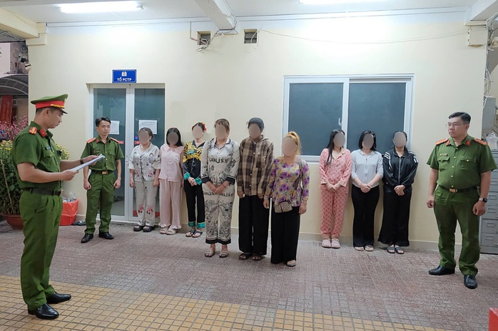 Khởi tố 9 người phụ nữ gây rối trật tự công cộng tại TPHCM năm 2026 - Ảnh 2.